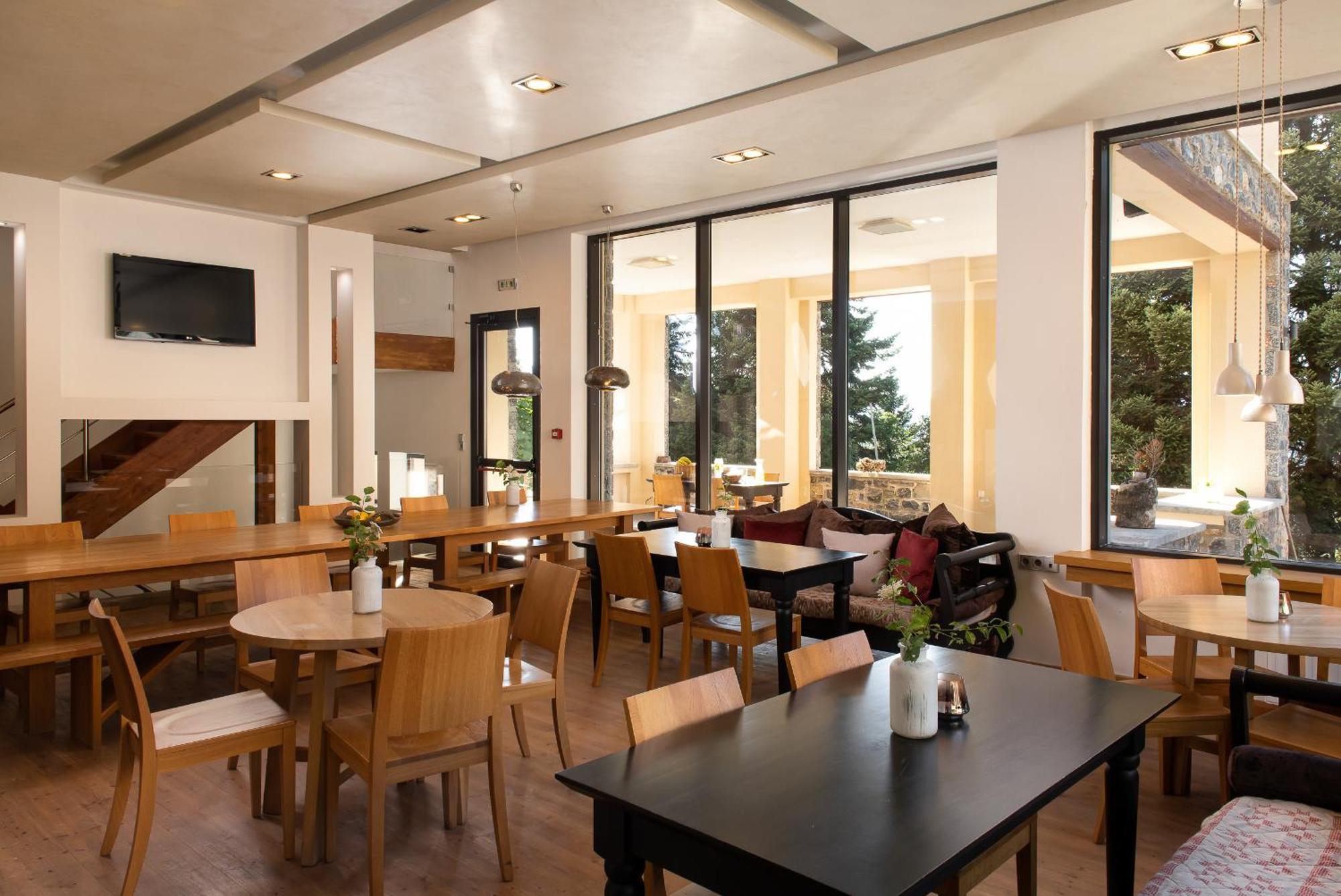 Natura Hotel Vytina Exterior foto